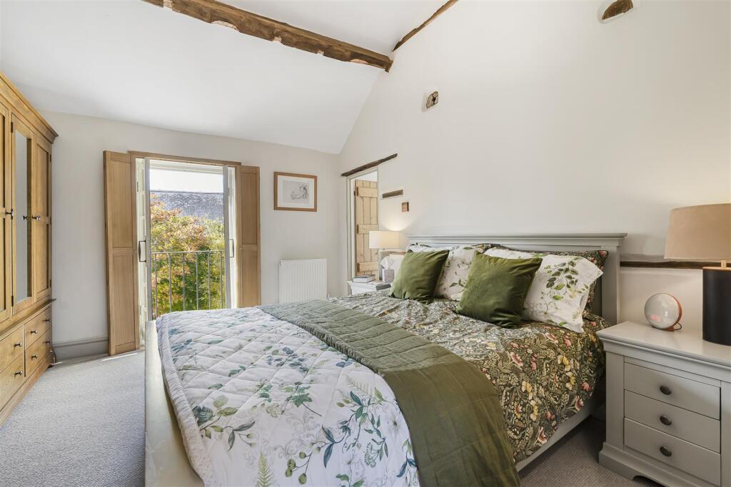 Lower End Farmhouse, 10 High Street South, Tiffiel