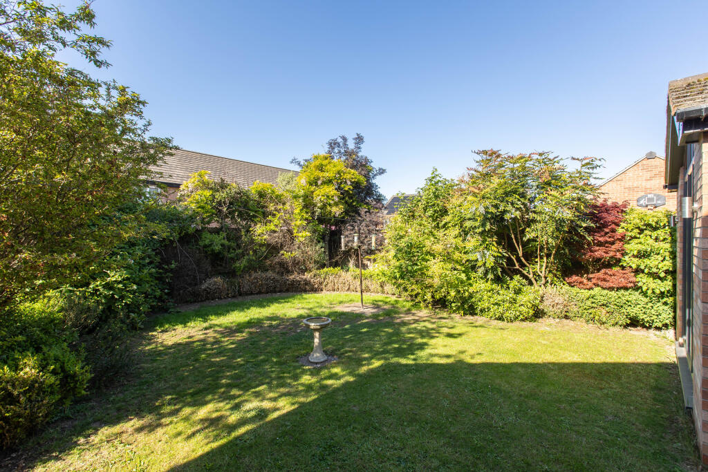 Greengage Close 8 External-7