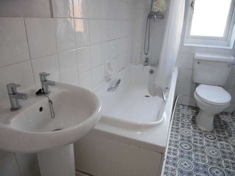 Photo 48