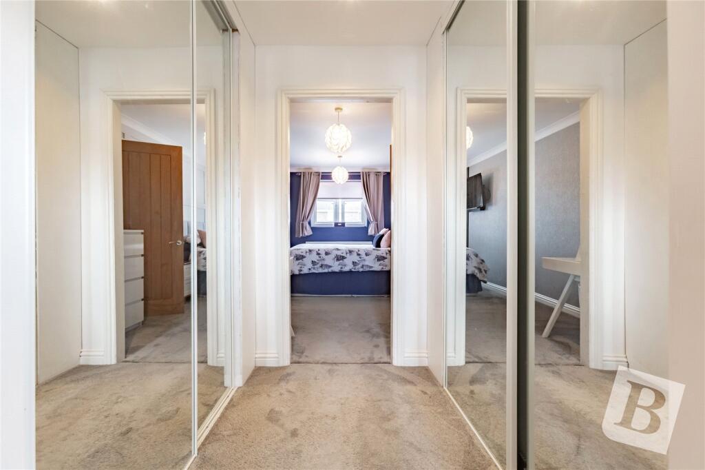 Walk-In Wardrobe