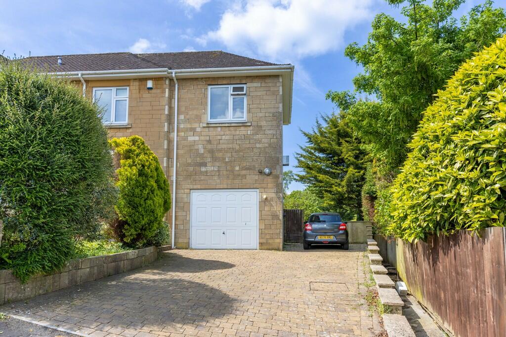 Driveway/Garage