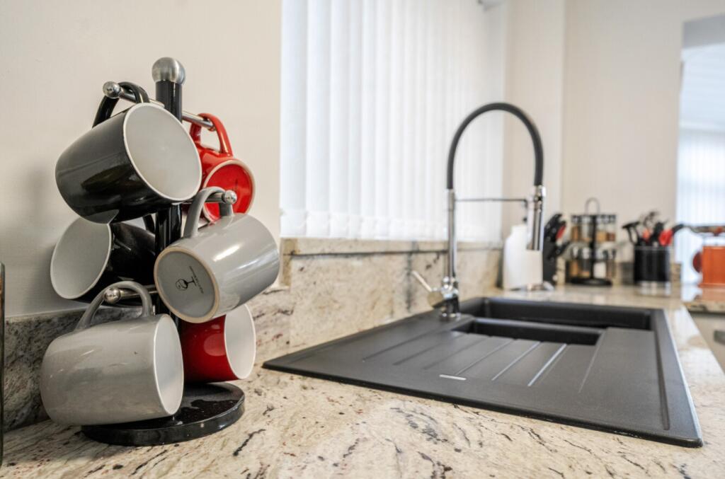 1315505-12-68592bc8d94f0