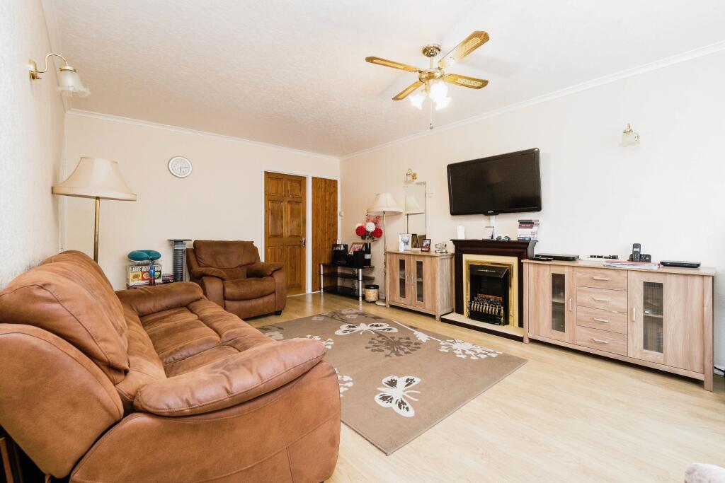 Lounge Dining Room