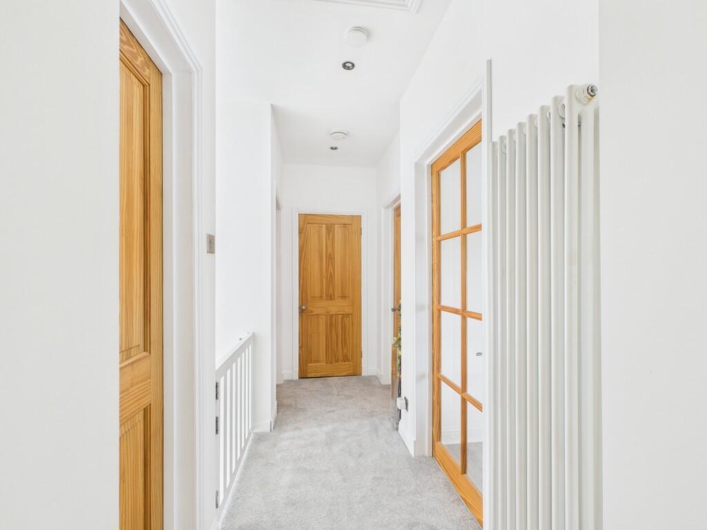 CAM05526G0-PR0038...