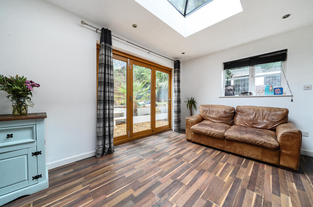 1336713-7-68a733e...