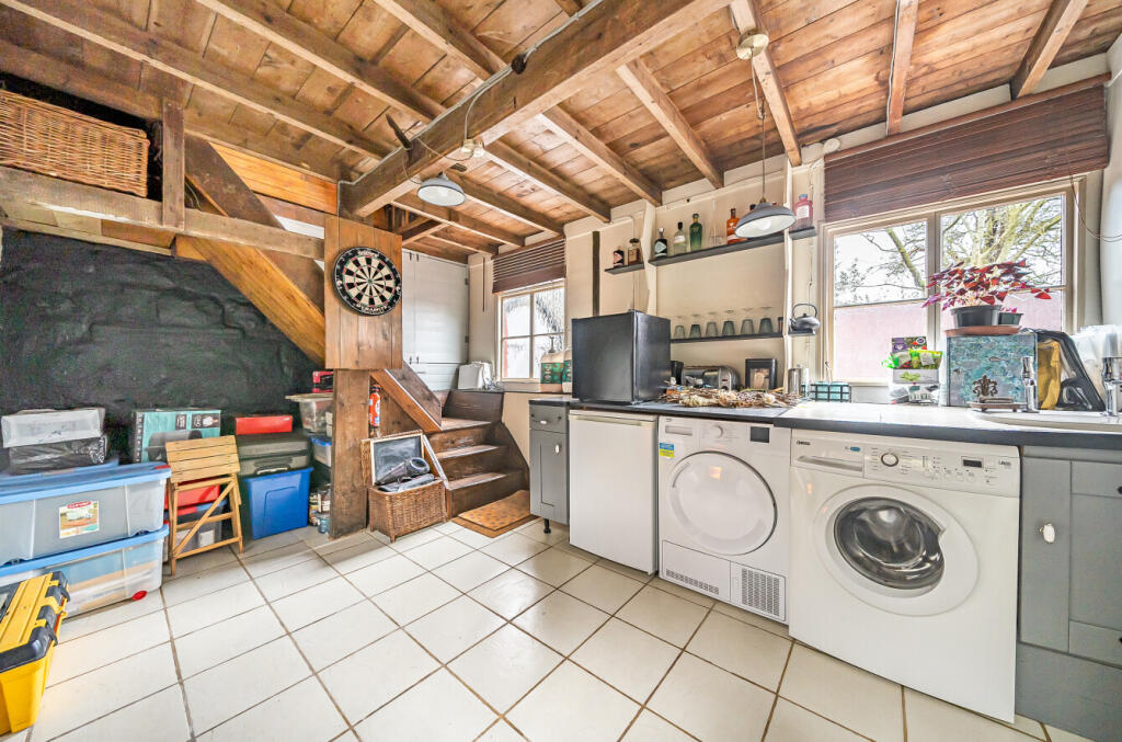GROUND FLOOR ANNEXE