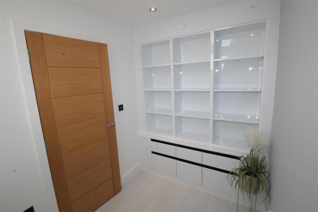 Master Dressing Room Bag Heaven