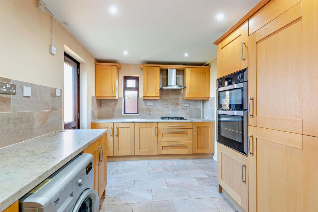 8640773-interior08-800.jpg