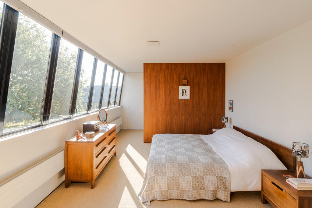 313760 - Feversham House-2.jpeg