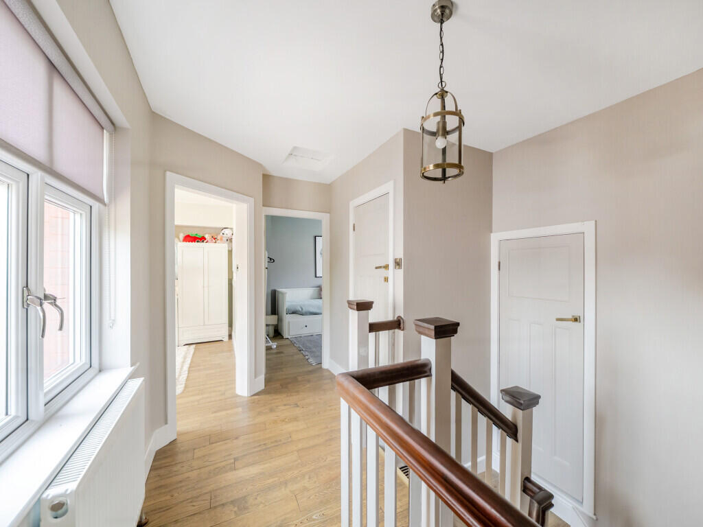 1340793-8-689cac1...