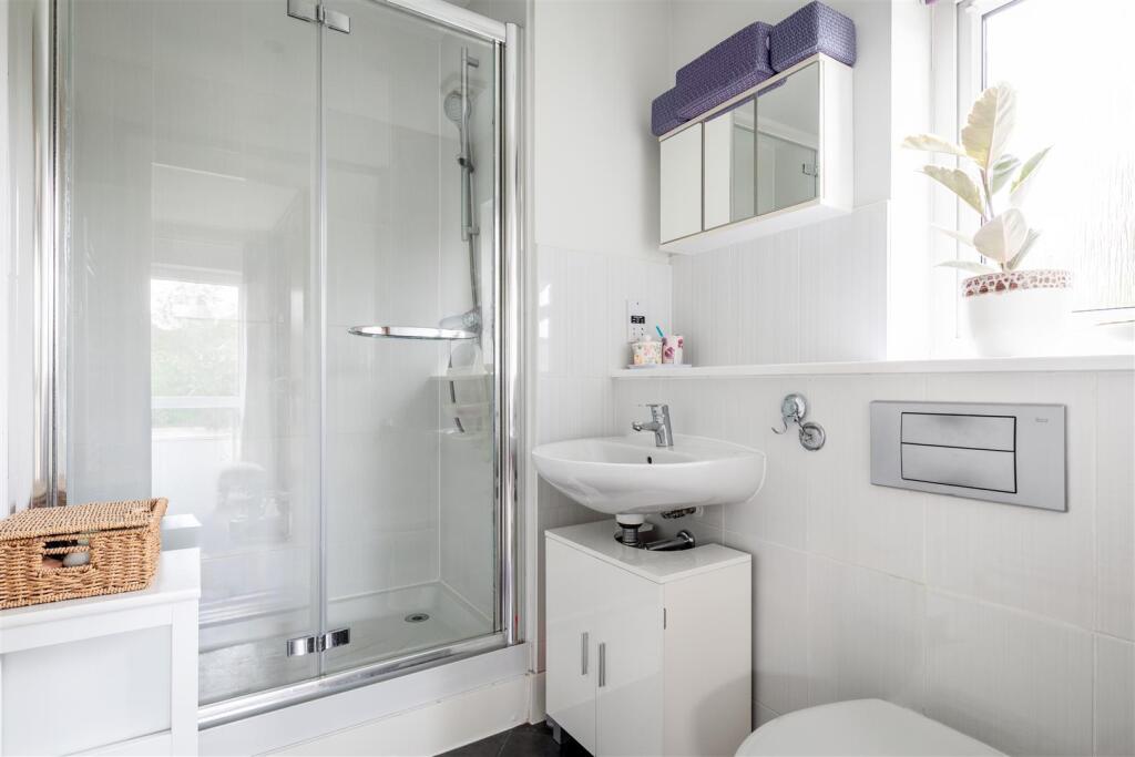 64 Lexington Drive-11.jpg