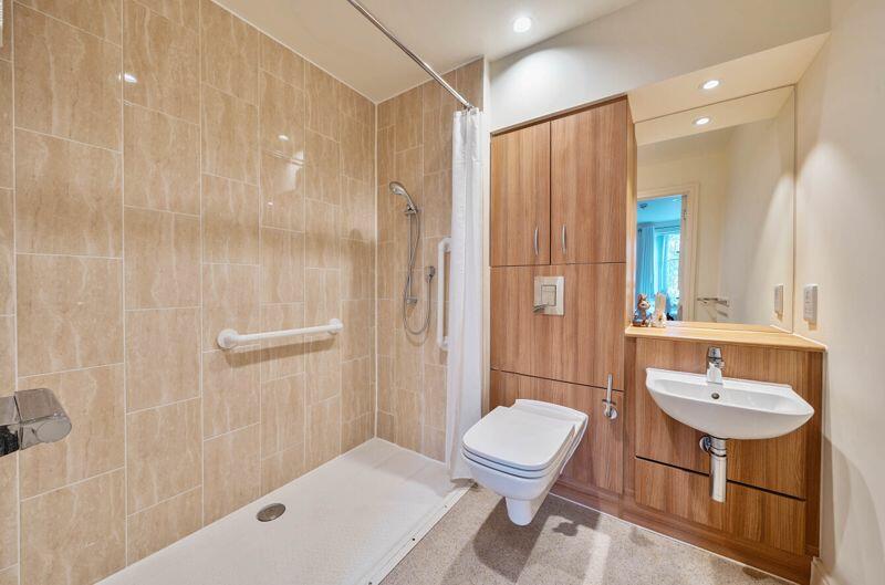 Ensuite shower room to bedroom