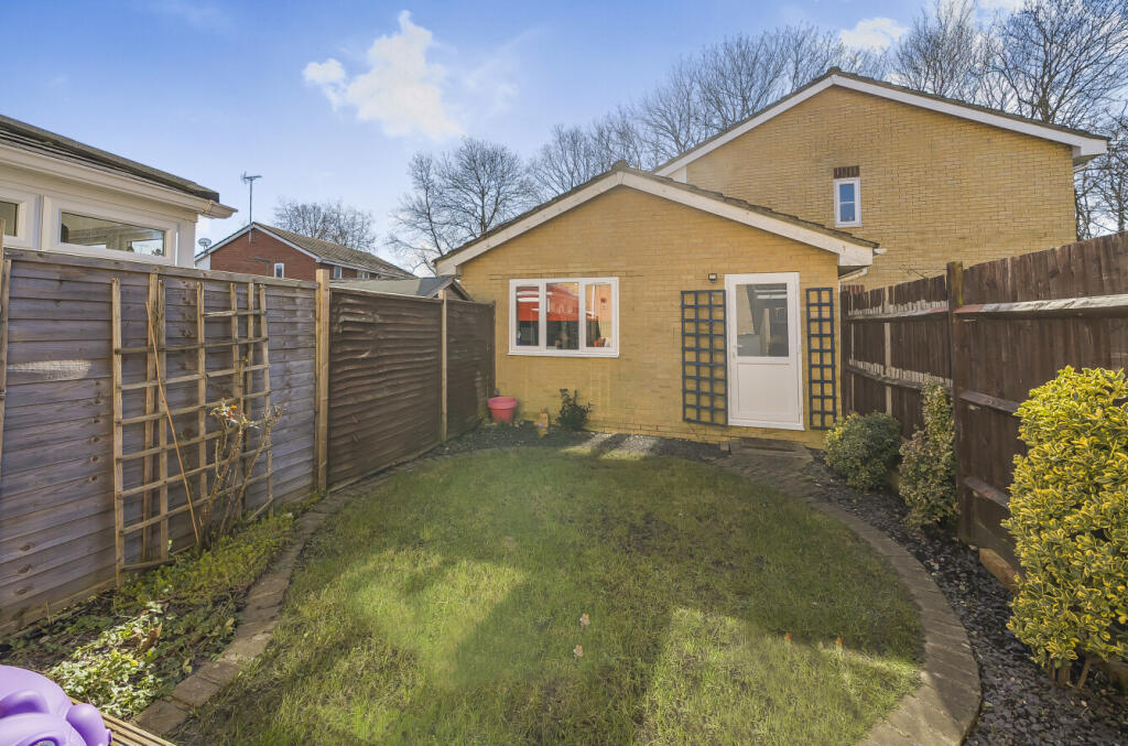 Gloster Close, Ash Vale, Surrey, GU12