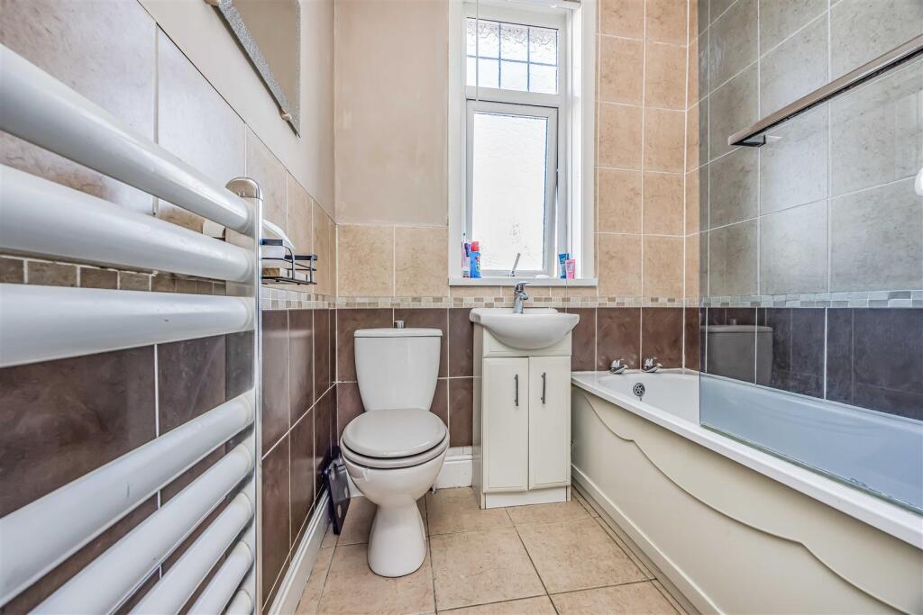 32 Hewett Road, Hilsea-Small-PorticoMarketing-Sold