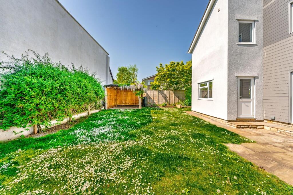 1.2 - rear garden.jpg