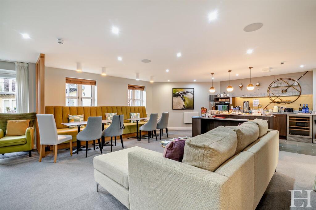 8671797-interior04-800.jpg