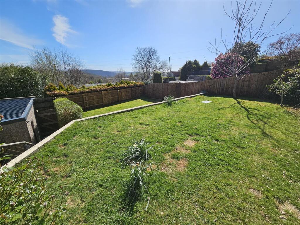 Lawned Gardens.jpg