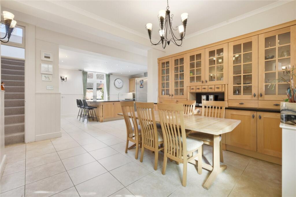 Breakfast Room