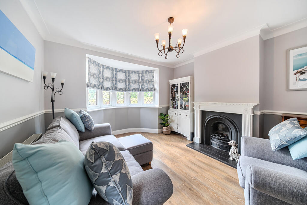 1354531-7-68c7f6a...