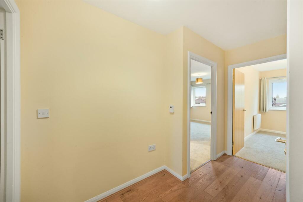 10 Southern Place, Greenford Road - MOk67hq2uE8Map