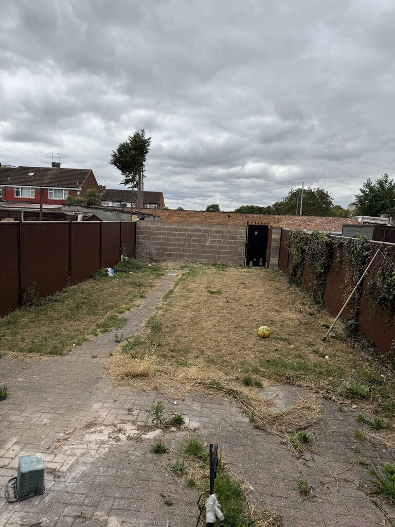 Photo 18-08-2025,...