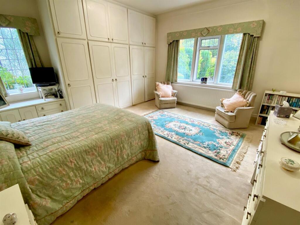 master bedroom ground floor.jpg