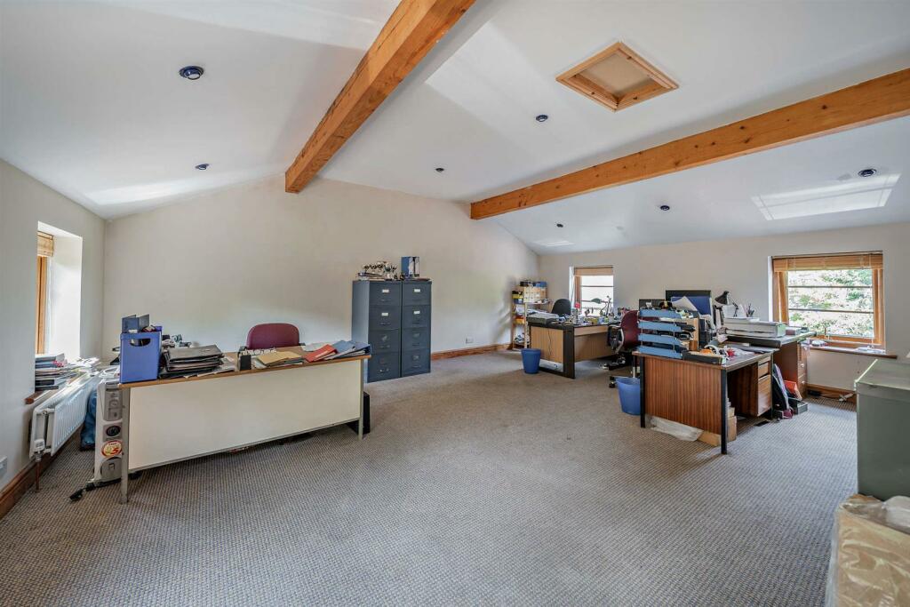 8558170-interior01-800.jpg