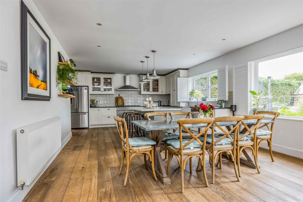 7 Hollow Lane, Hayling Island-Small-PorticoMarketi