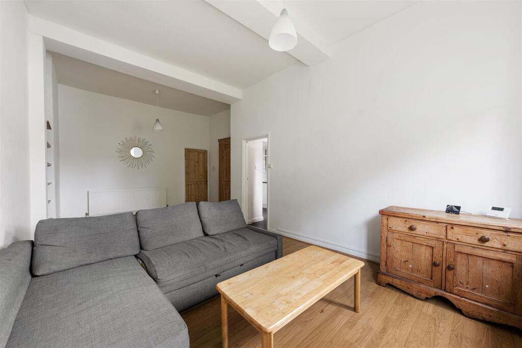 Hermon Hill E11