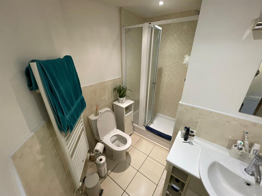 WhatsApp Image 2025-10-17 at 16.07.52_e2f23bb0.jpg