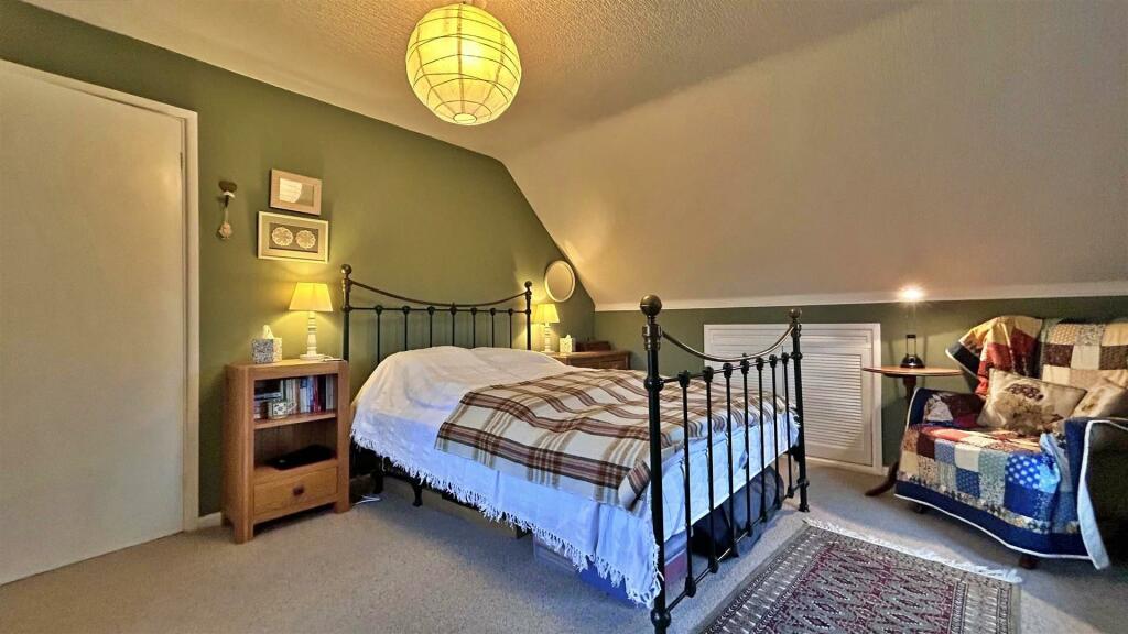 Bedroom 2.jpg