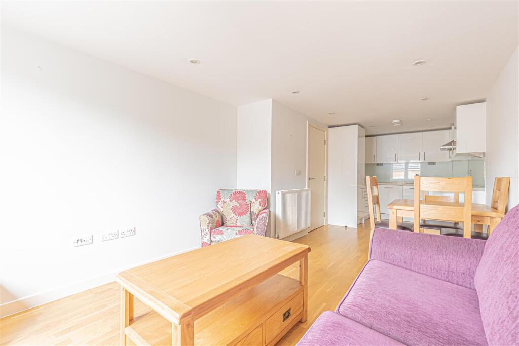 flat 7, Langley House-tw4 (4).jpg