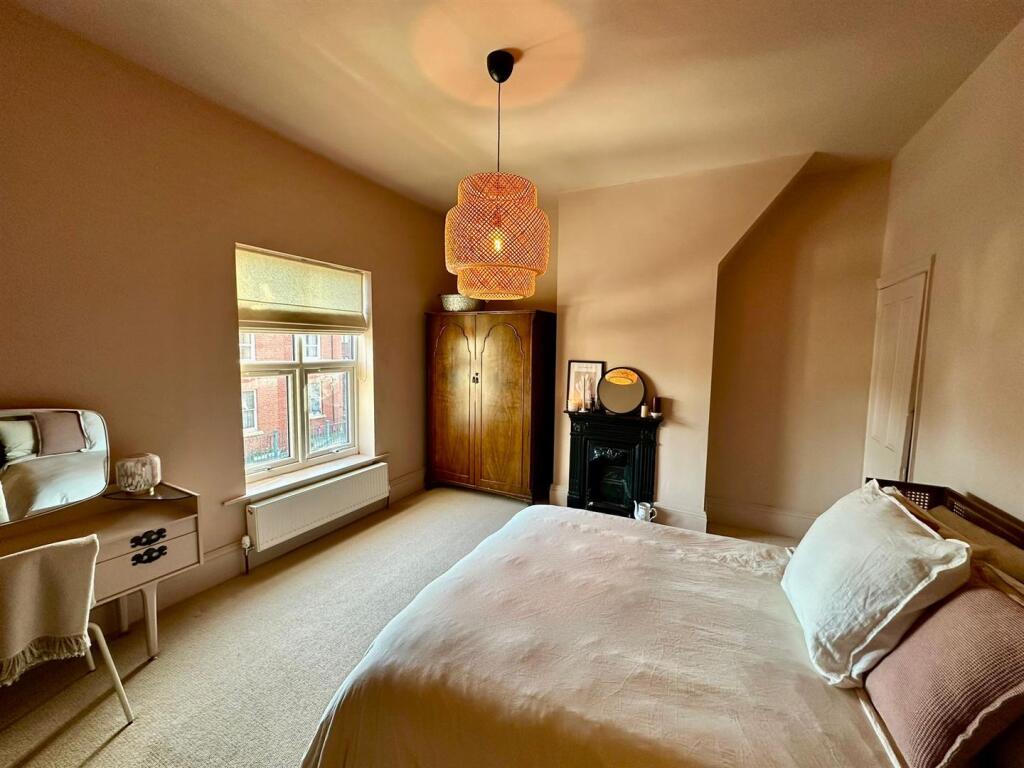 WhatsApp Image 2025-11-16 at 15.24.38_faf3492d.jpg