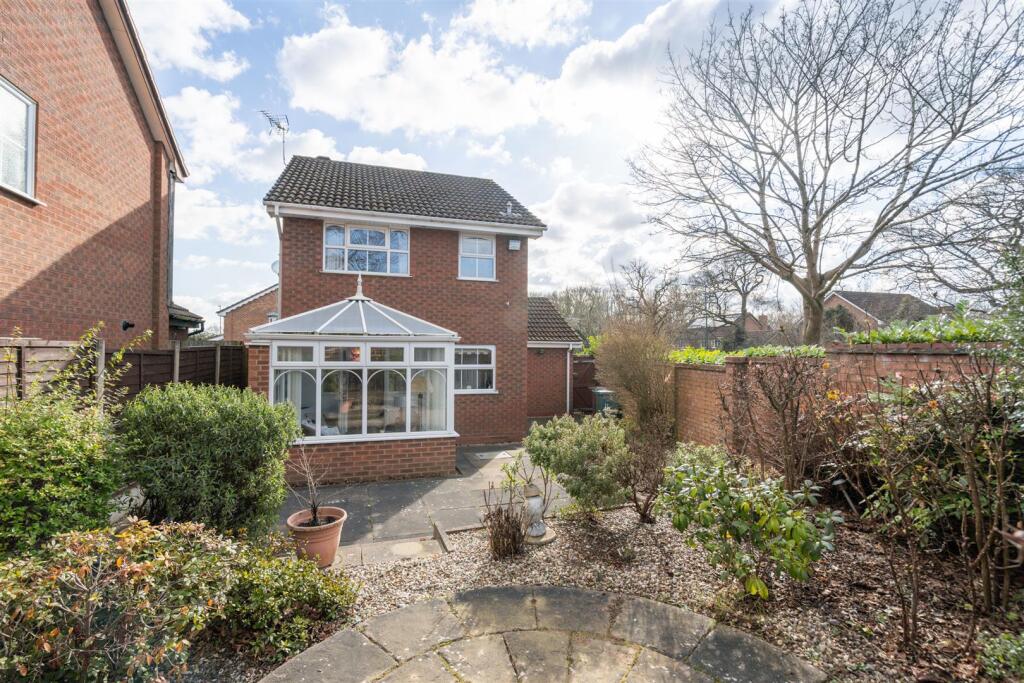 14 Sevington Close_6.jpg