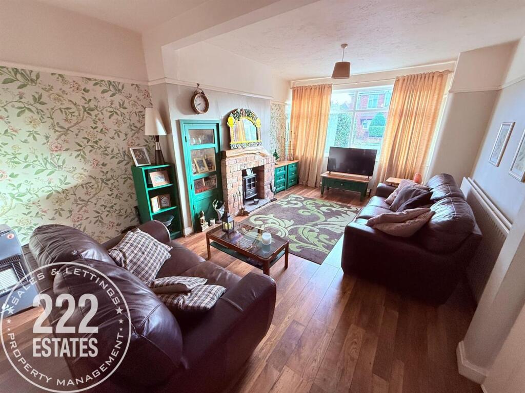 PHOTO-2025-11-28-17-21-44 (18).jpg