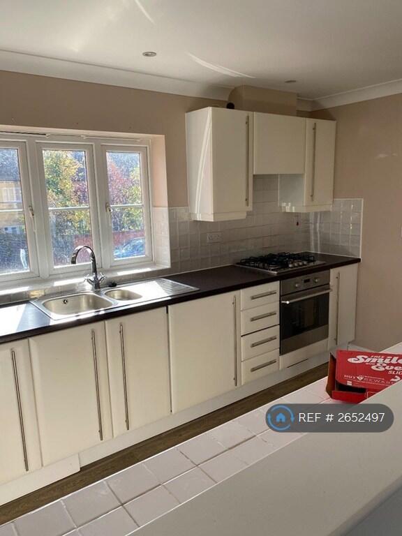Kitchen View Towards Cooker