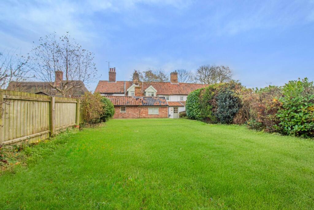 Tanwood, Drinkstone [Garden] 01 v2.jpg