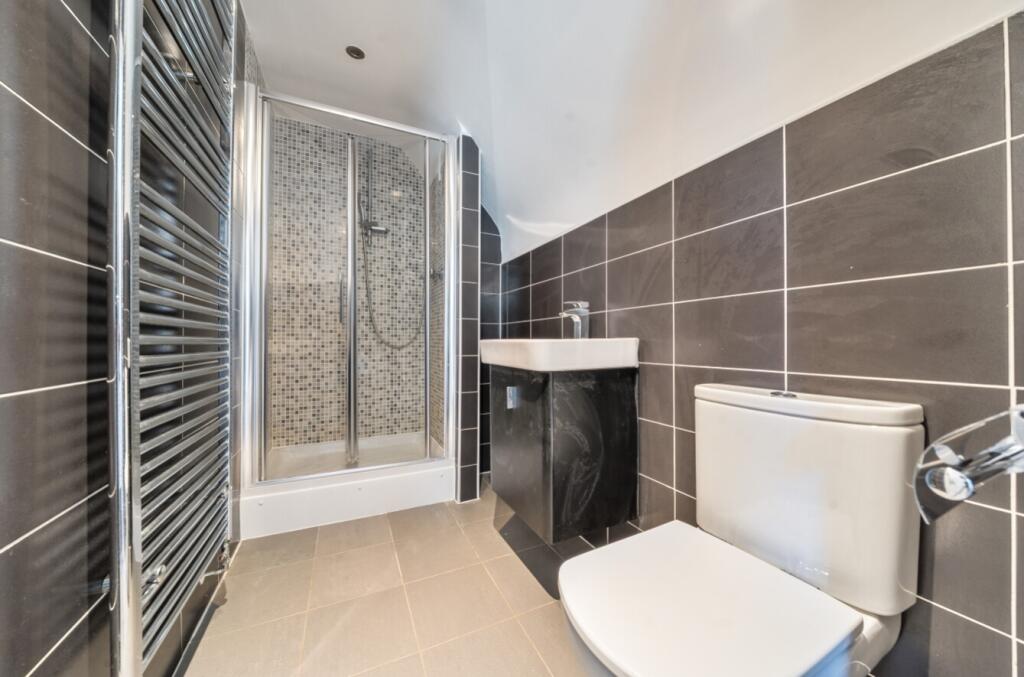 1372941-7-68fb45d4049cc