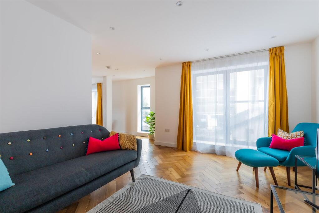 Hamilton Villas 3-8.jpg