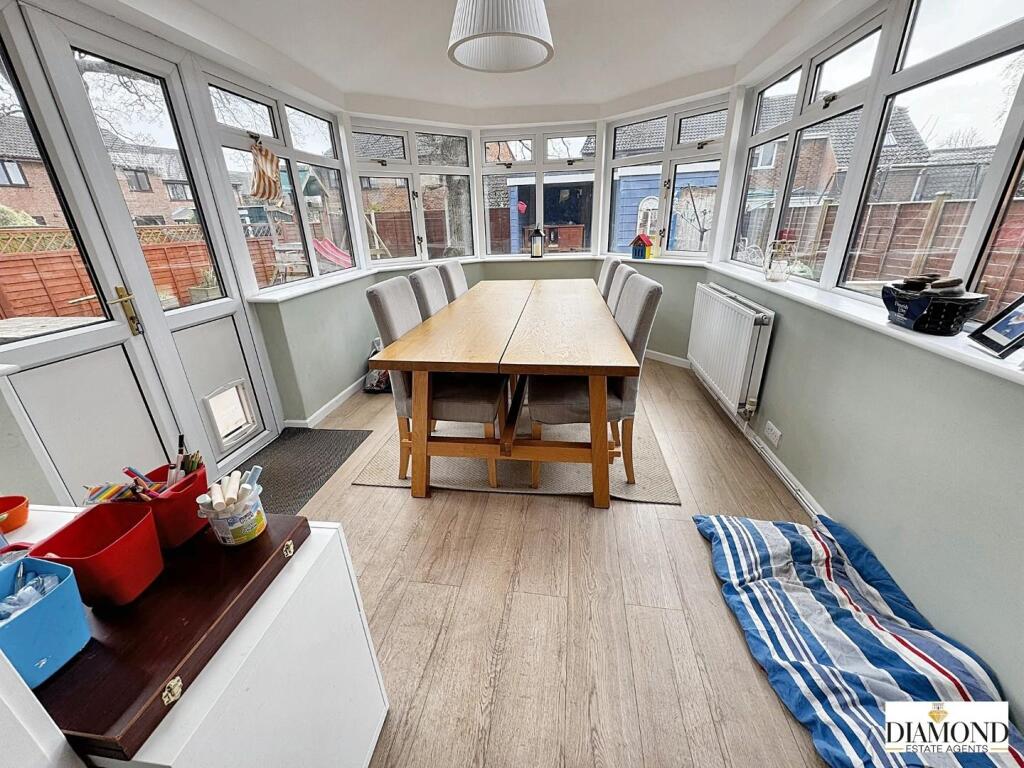 Conservatory/Dining Room