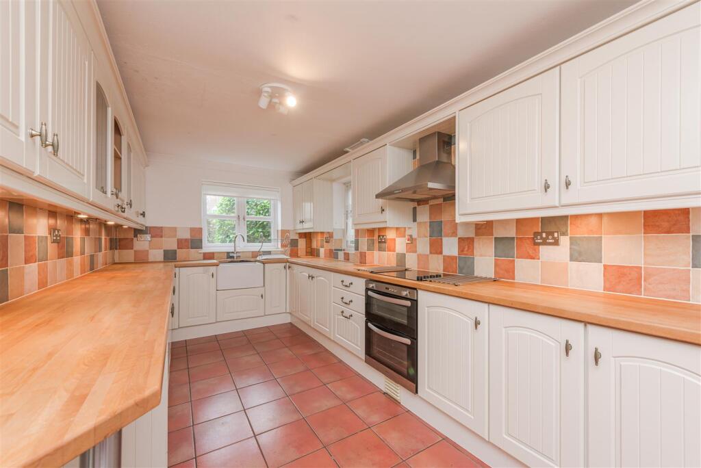 66 Main Road, Austrey