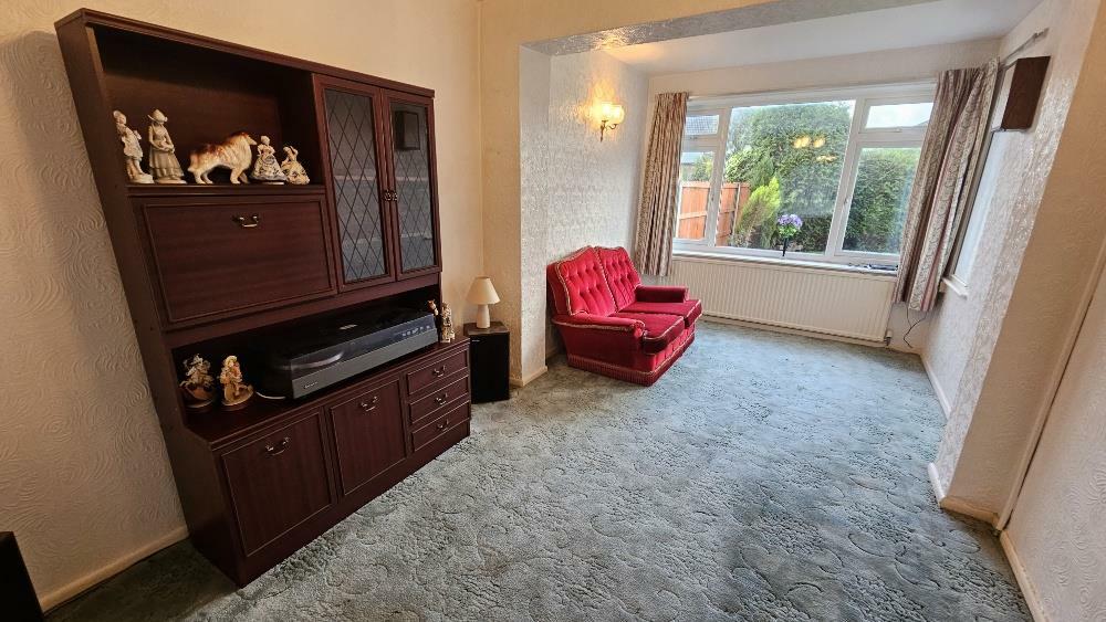 Dining Room to Sitting Room