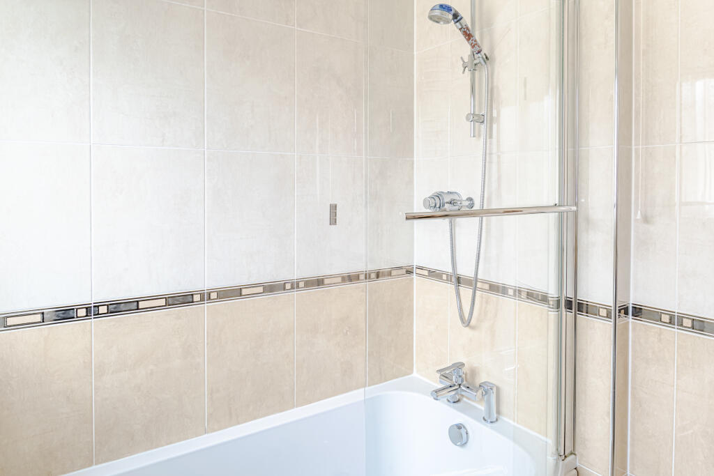 bathroom2