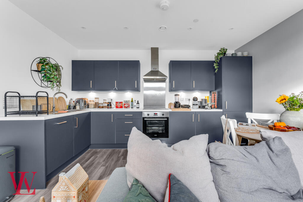 Living / Kitchen