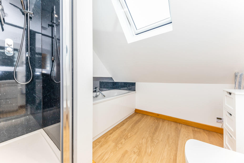 Master En-suite
