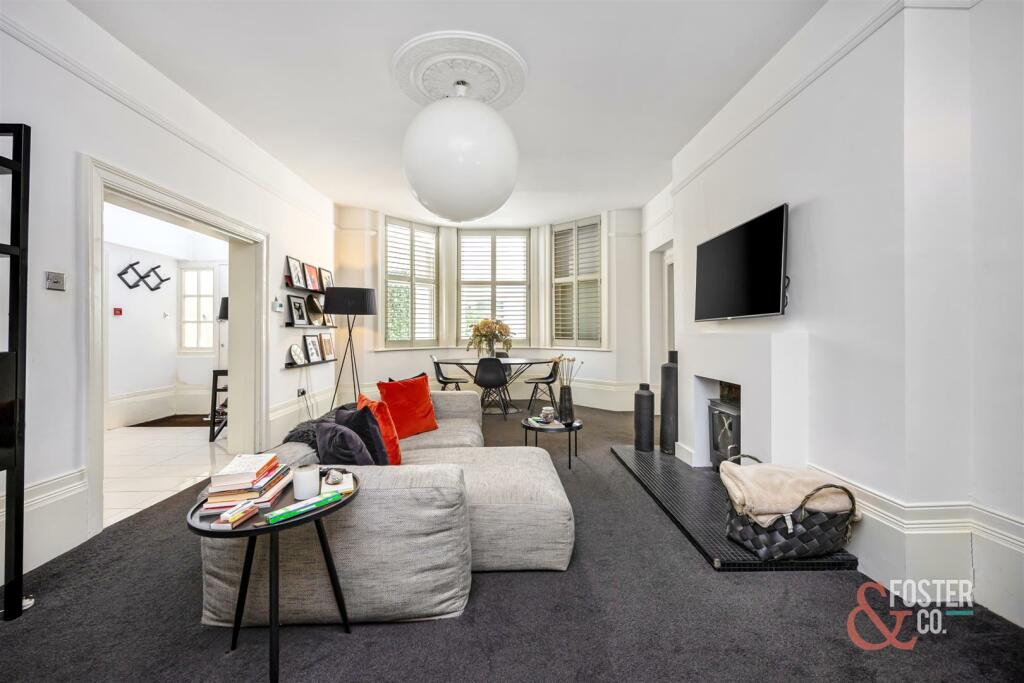 The Drive_60_Flat 6 - 010.jpg