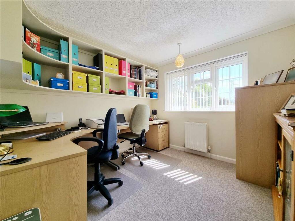 Bedroom 4: