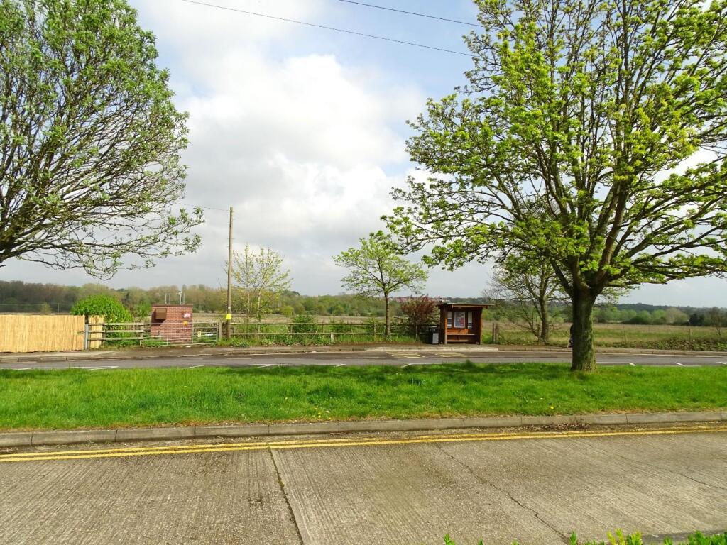 FARMLAND VIEWS TO FRONT