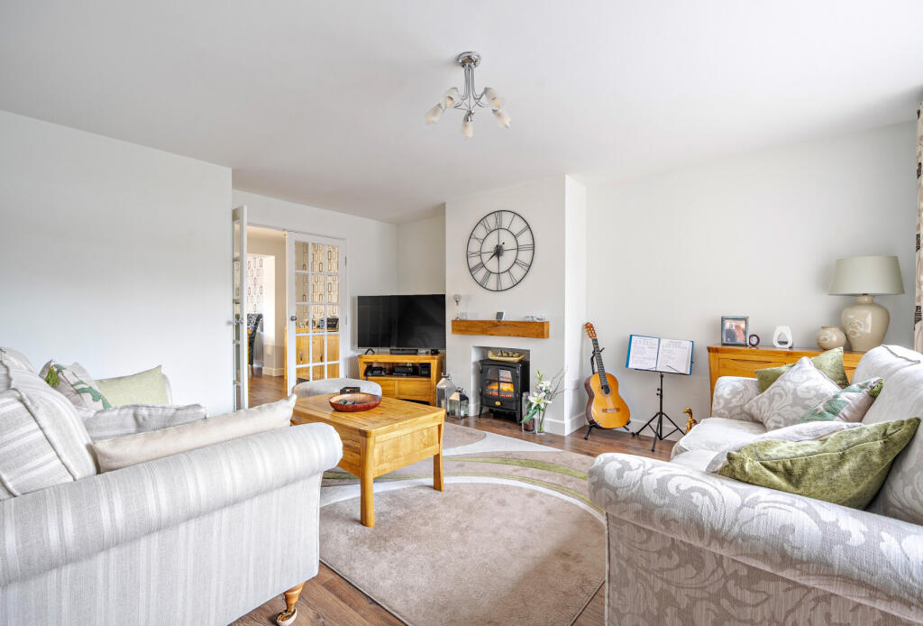 10-682379b293e51-...