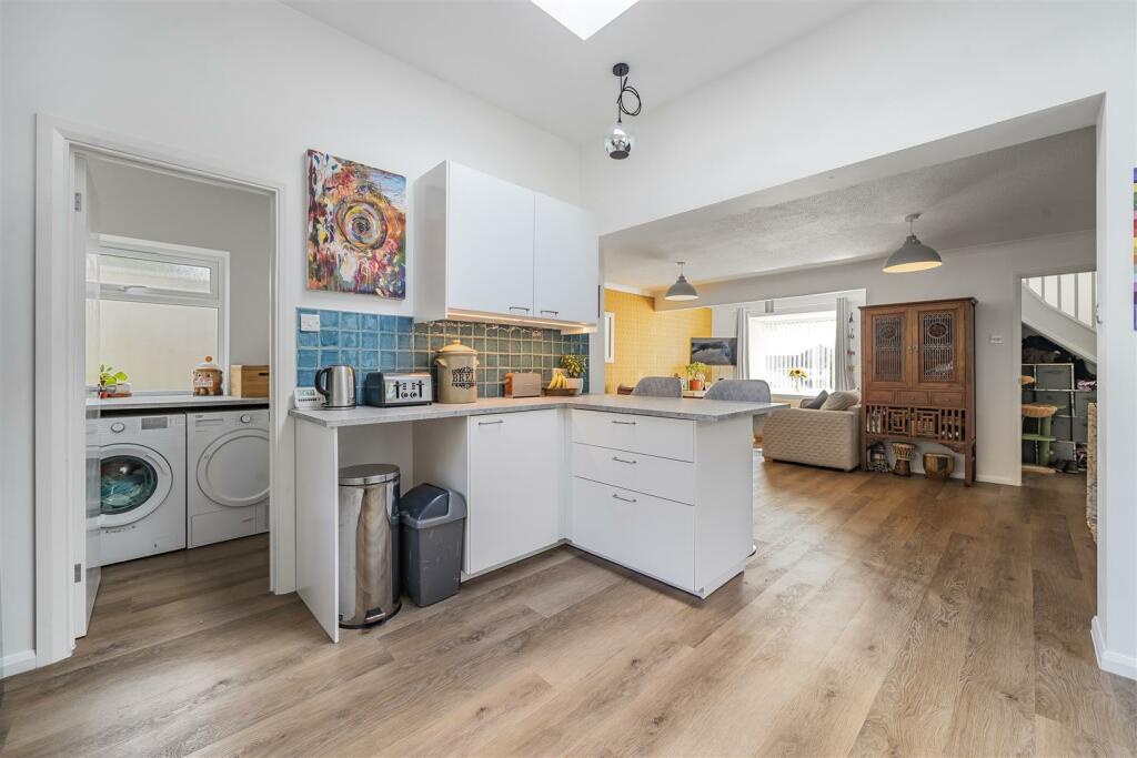 Yeolland Park Utility.jpg